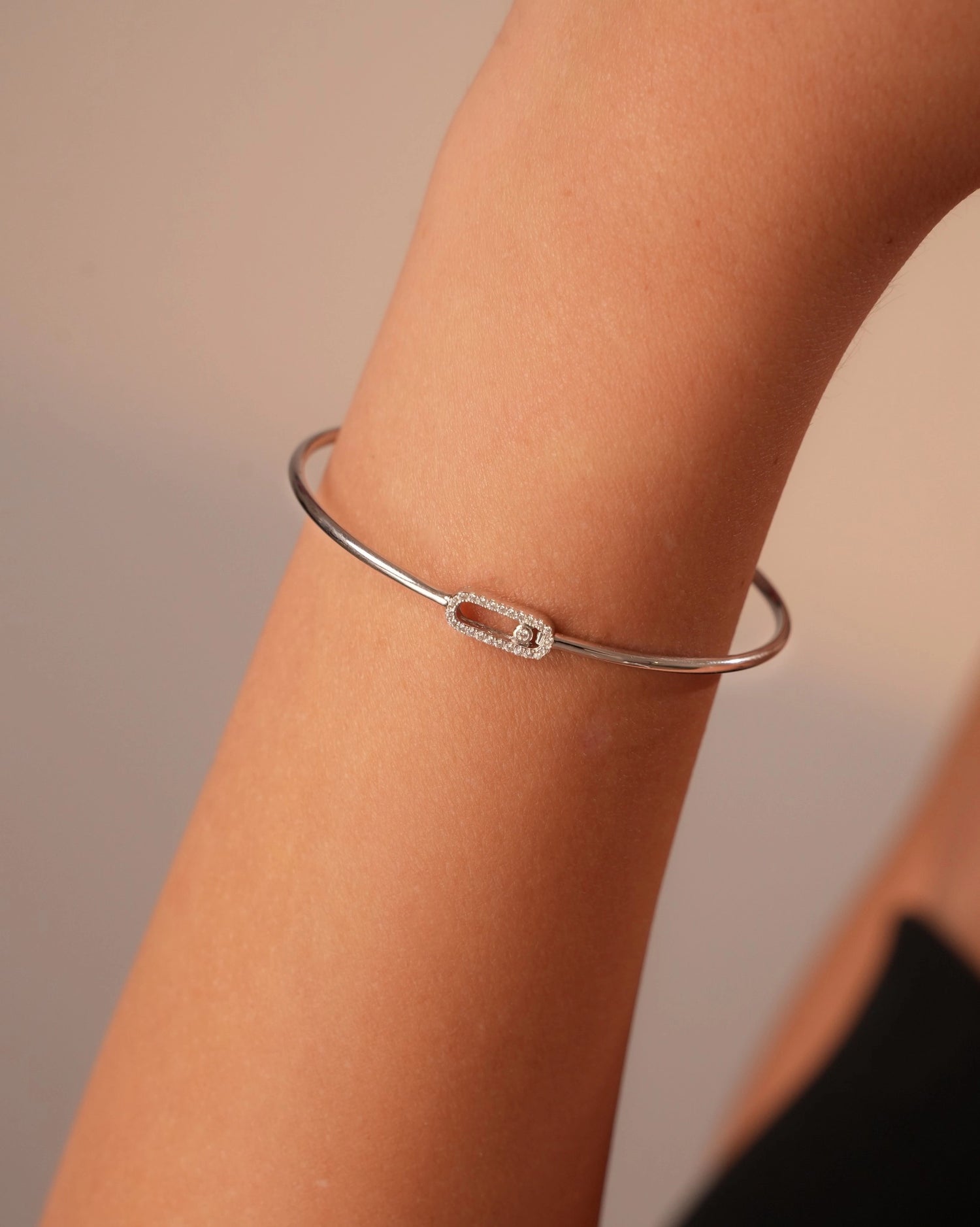 Halo Loop Silver Bangle