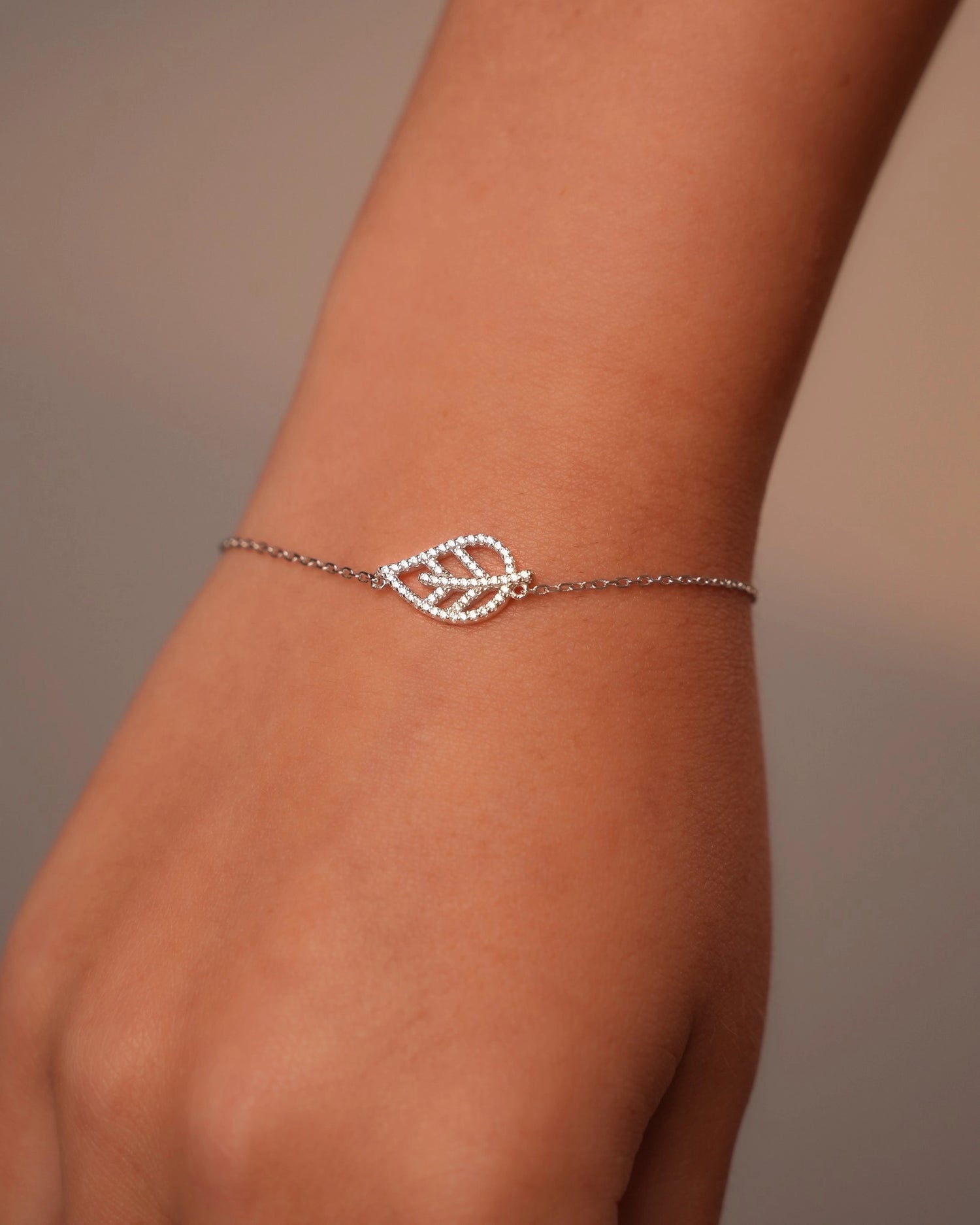 Leaf Shine Silver Bracelet