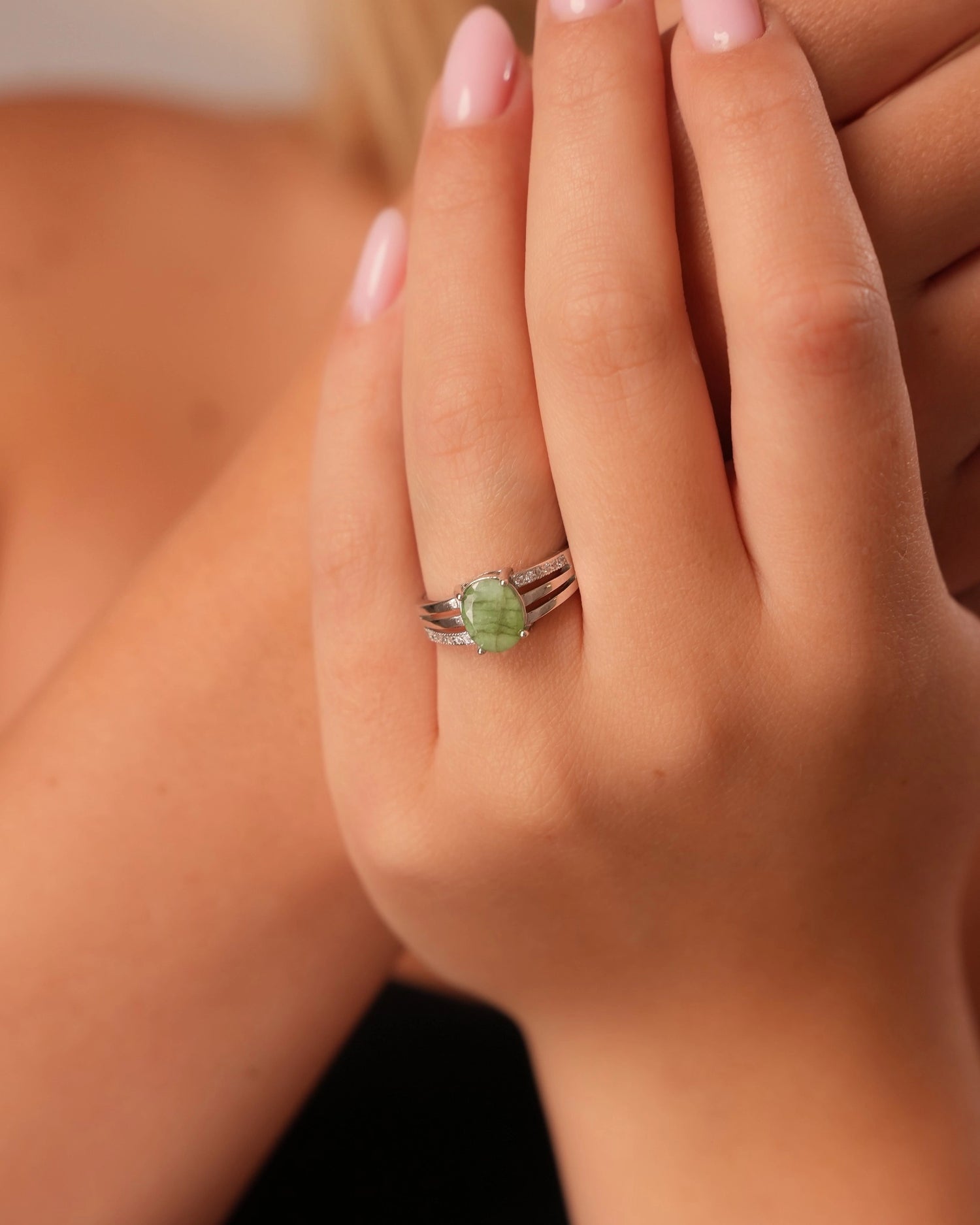 Emerald Aura Silver Ring